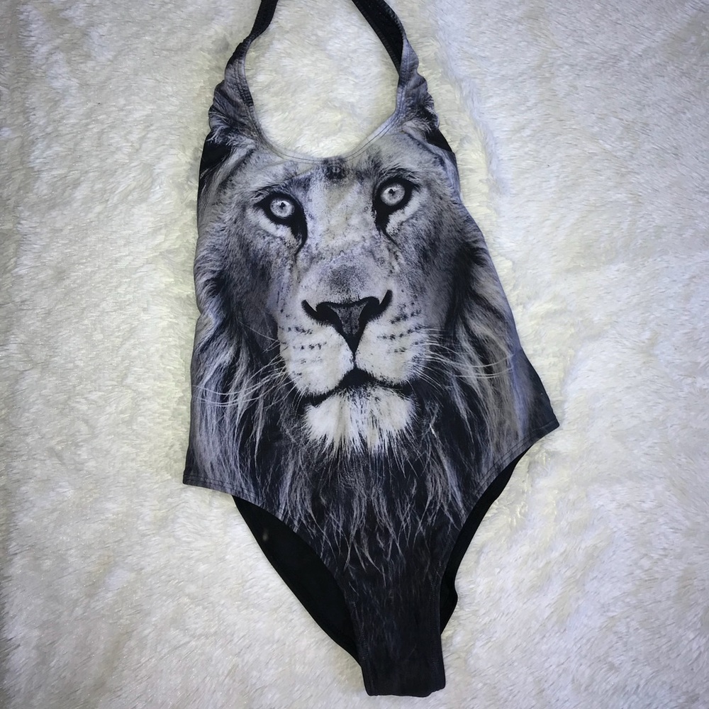 One piece Bathing suit